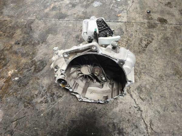 BOITE DE VITESSE VW / AUDI / SEAT / SKODA 1.0TSI CODE USM ( 5VITESSES ) - Vue 1